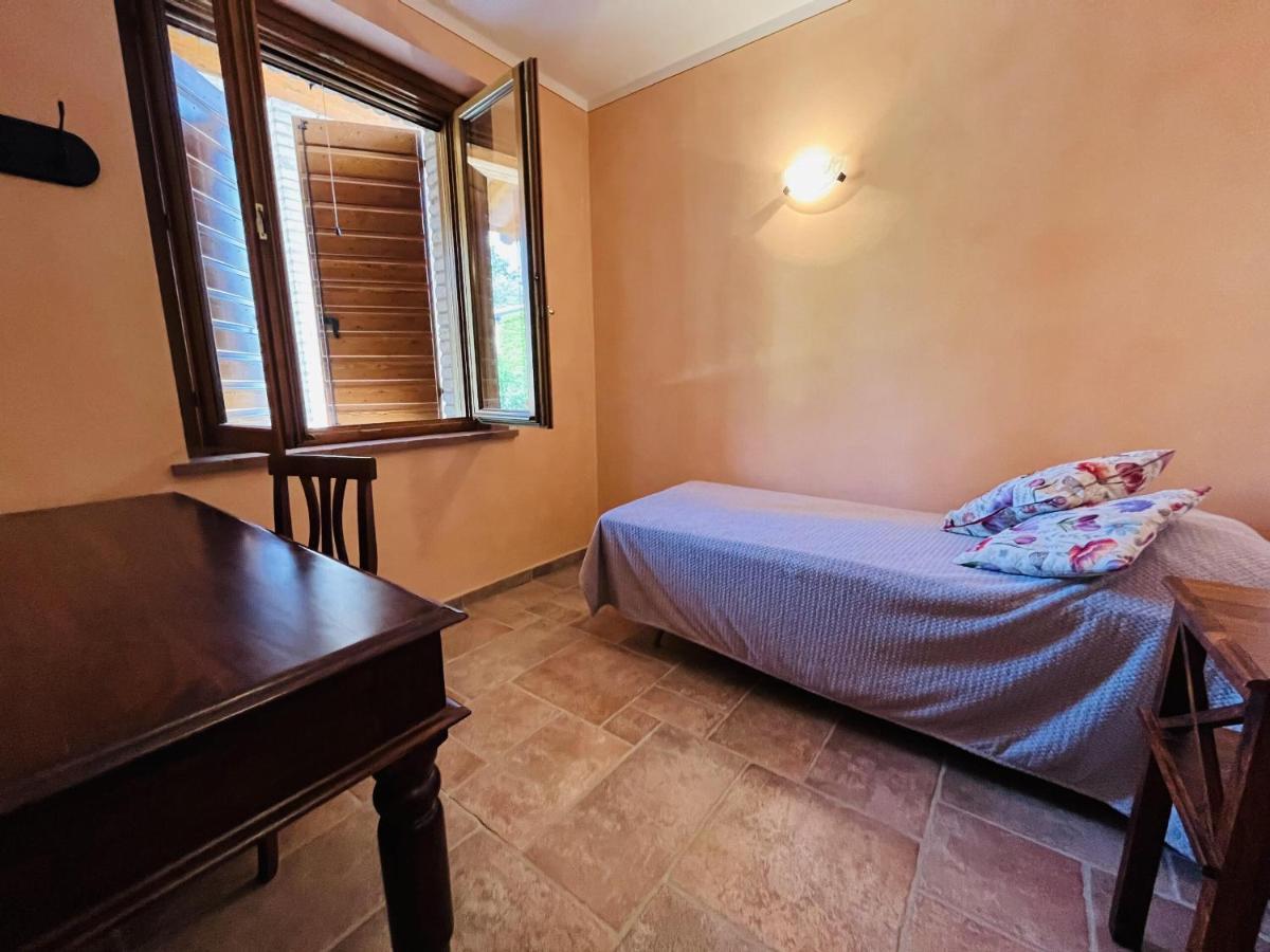 Il Borgo Fra I Laghi Villa Monzambano Exterior photo